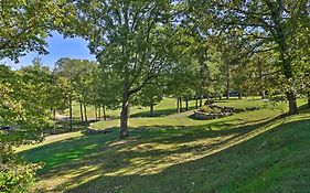 Resort Condo With Patio, 5 Mi To Branson Landing!