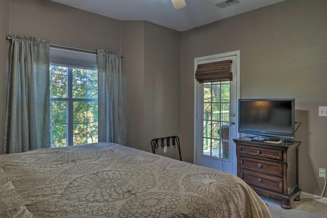 Resort Condo With Patio, 5 Mi To Branson Landing! Exterior photo