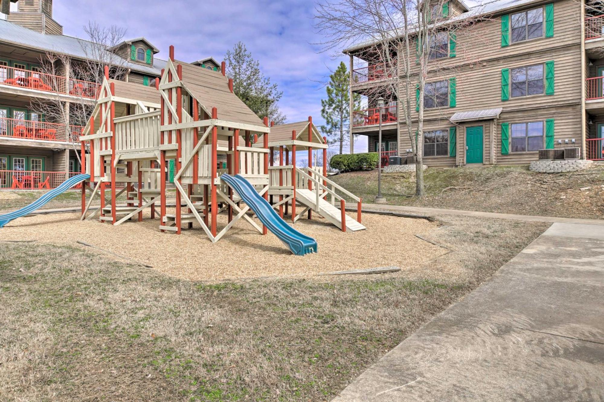 Resort Condo With Patio, 5 Mi To Branson Landing! Exterior photo